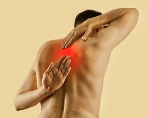 Scopri di più sull'articolo DORSALGIA ed ERNIA: cause e rimedi